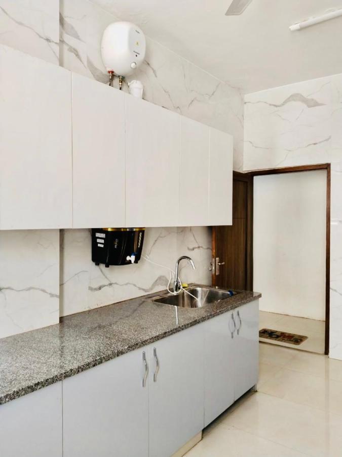 Fortune Home Service Apartment 2Bhk,E28 Saket 2A New Delhi Exterior photo